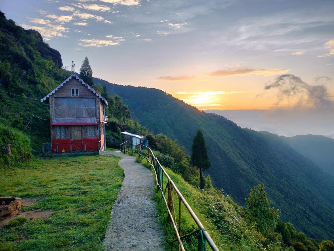 Chimney Farmstay Kurseong Exterior photo
